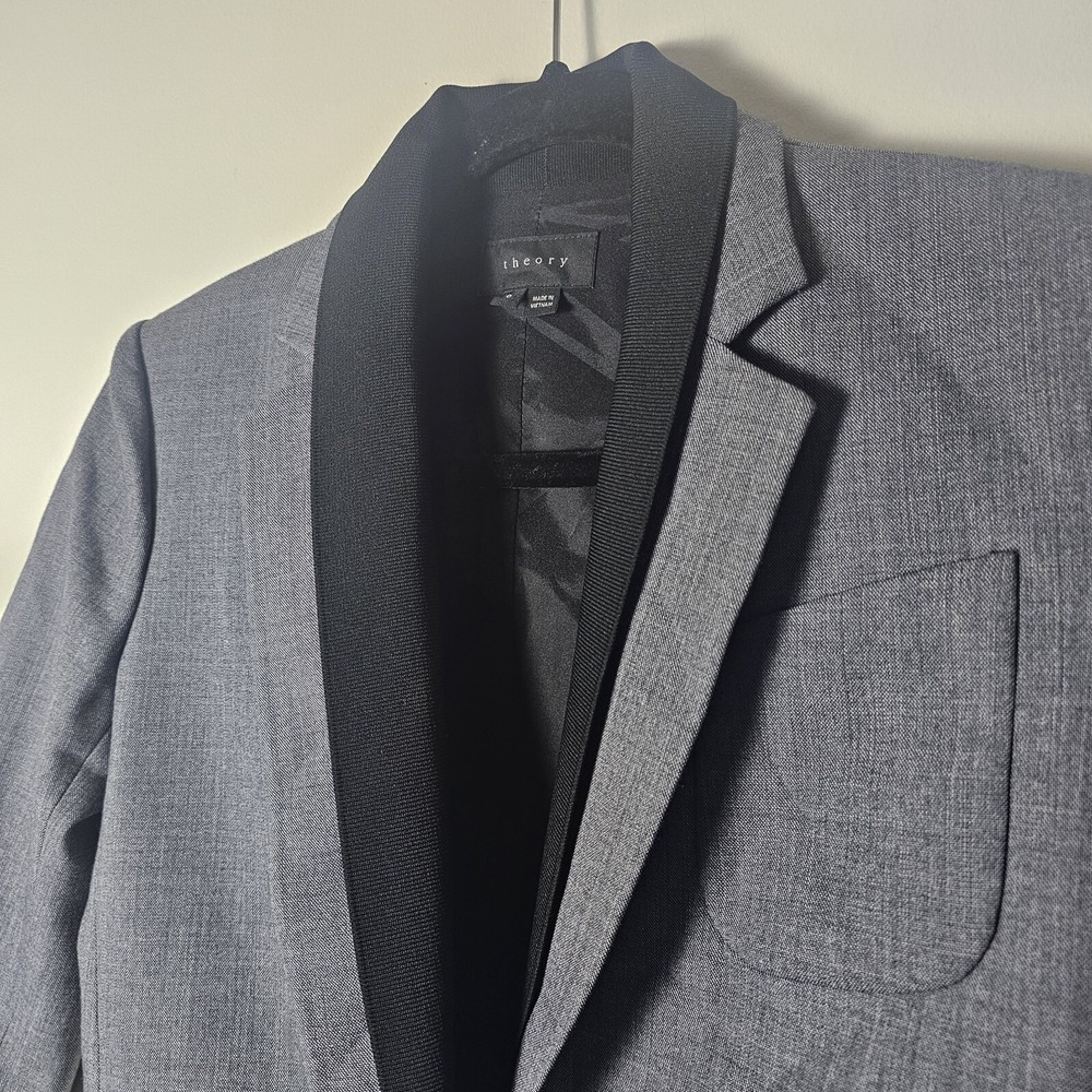 Theory Womens Grey Wool Blend Tuxedo Blazer Black Shawl Collar Jacket Size 0 - Picture 3 of 10